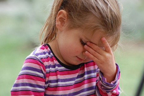 Childhood migraines can be missed. Doctors explain the symptoms, triggers and warning signs parents should know, plus when headaches need medical attention.