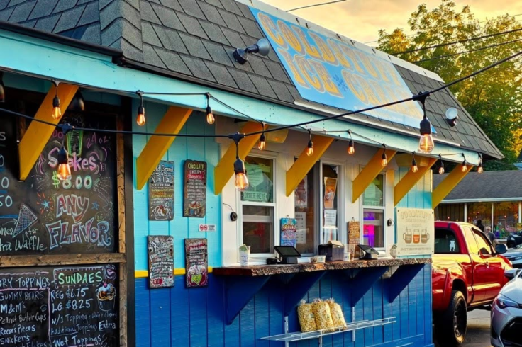 Ice Cream Store Owner Defends His Workers