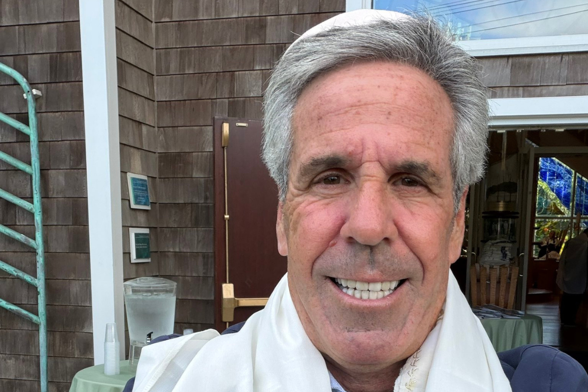 Jeffrey Epstein 'Lookalike' Gets DNA Test in Israel, Claims Florida Cannot Manipulate the Results