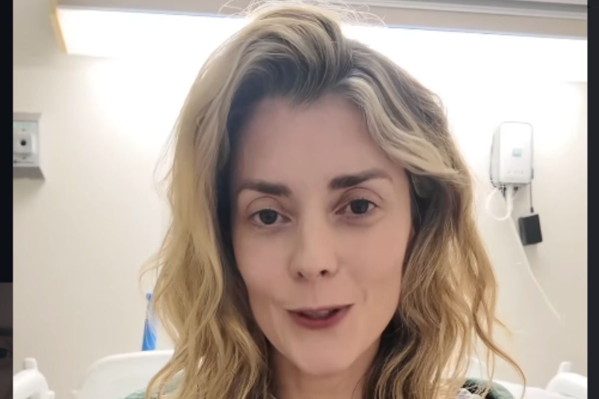 Grace Helbig's Leg Numbness Led Doctors to Discover Brain Tumours: Here's What Experts Want You to Know