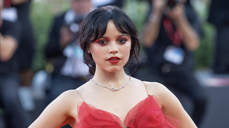 Jenna Ortega red carpet look
